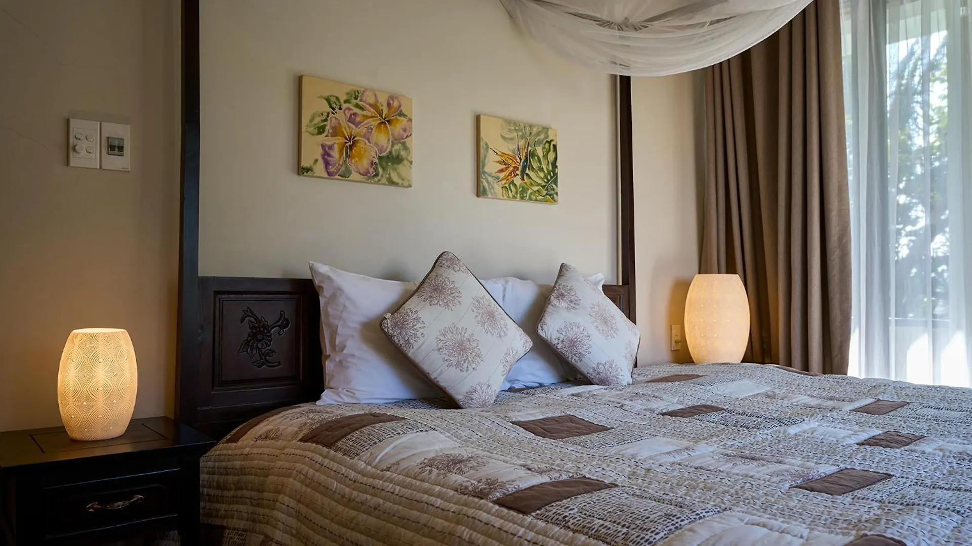 Anicca Riverside Villa With Private Pool Hoi An