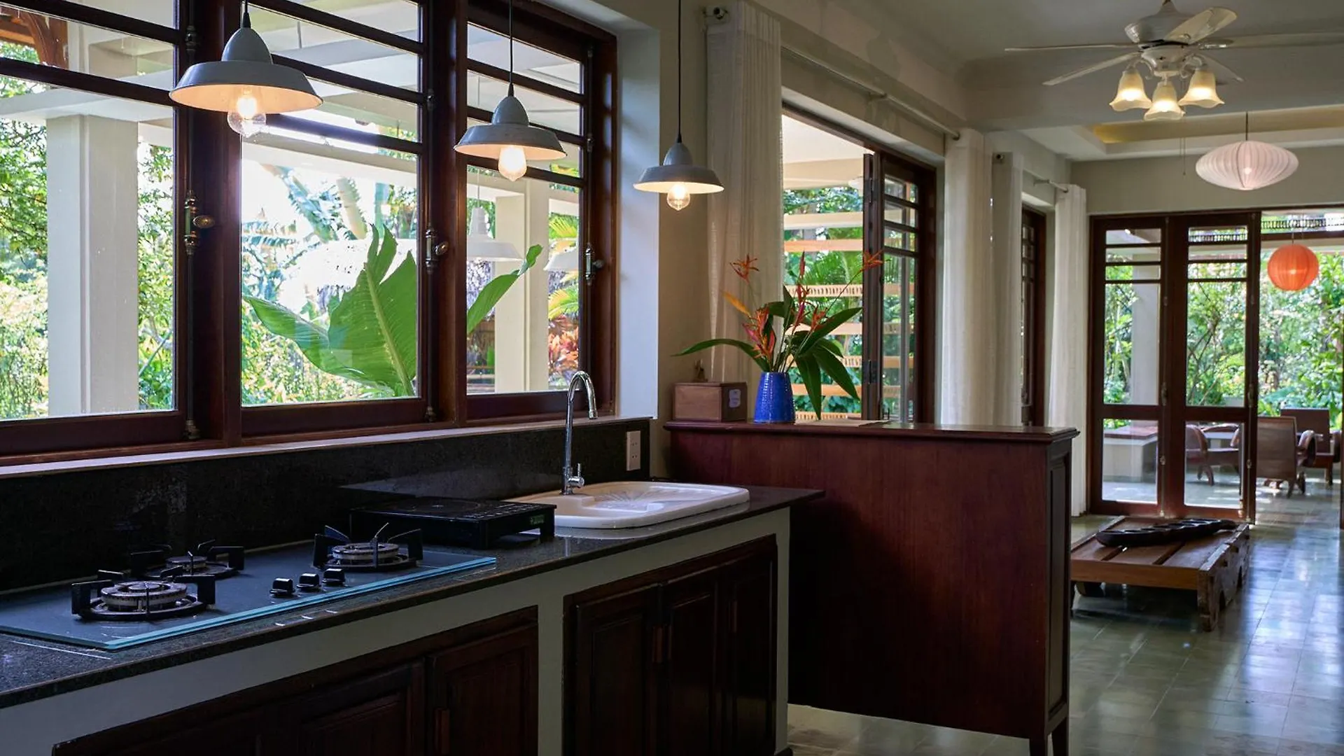 Anicca Riverside Villa With Private Pool Hoi An